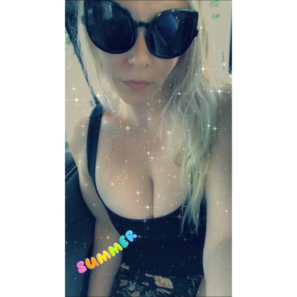 Meet the Posher - Picture 2 of 4